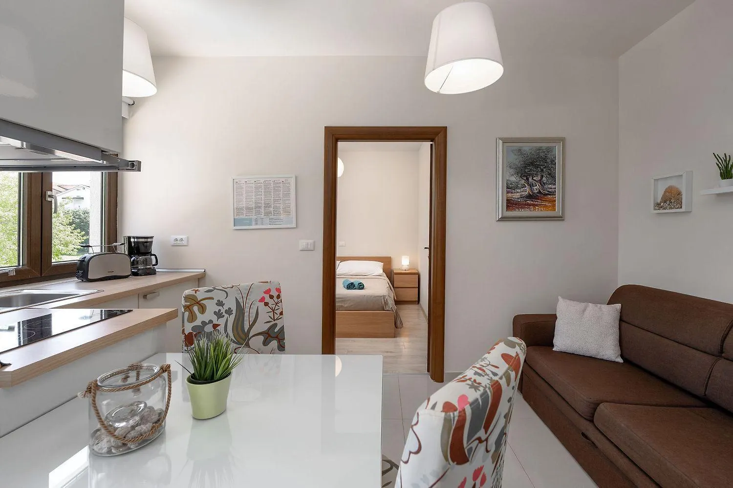 Strandnahes Apartment Mit Jacuzzi, Meerblick, Pool, Privatem Balkon, Nur 100 Meter Zum Strand Funtana