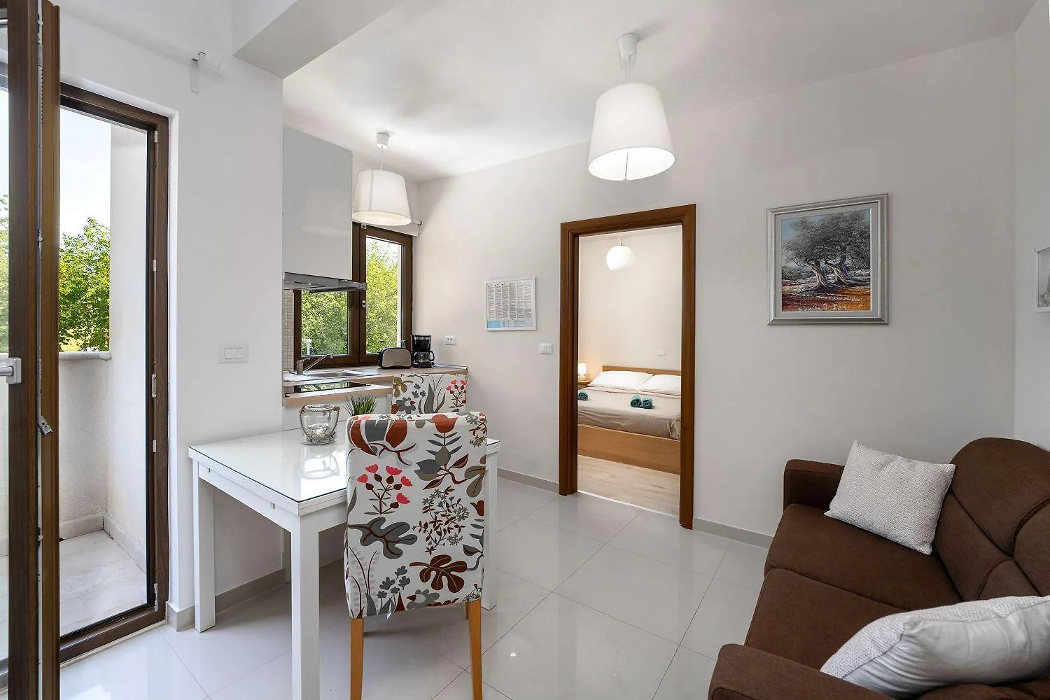 Strandnahes Apartment Mit Jacuzzi, Meerblick, Pool, Privatem Balkon, Nur 100 Meter Zum Strand Funtana Croatia